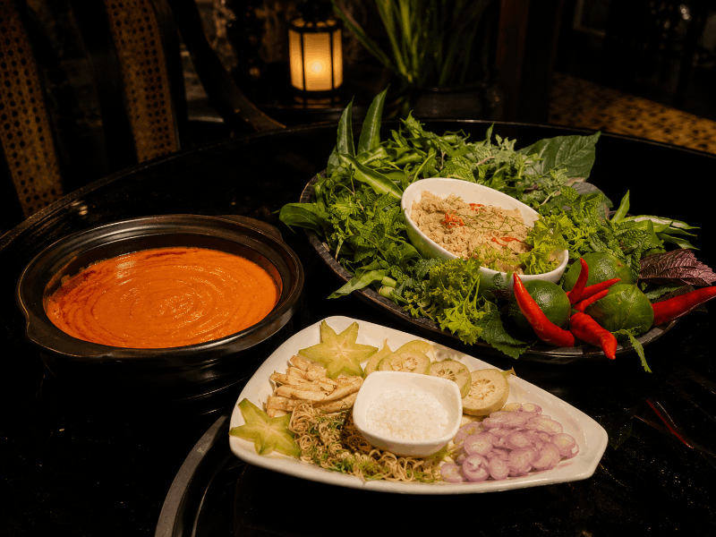 Gỏi chẻo tiến vua